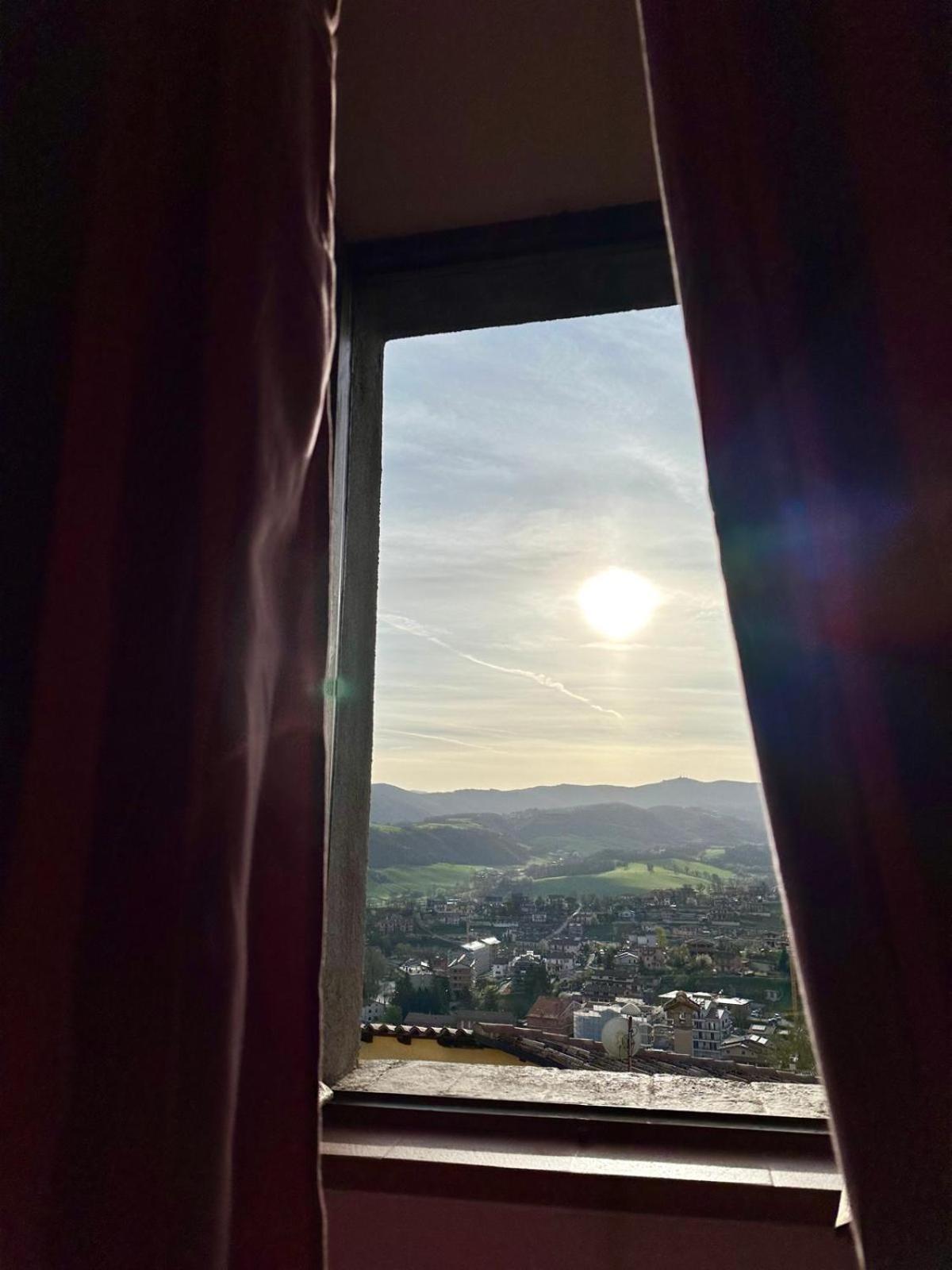 B&B Palazzo Sassatelli กาสเชีย ภายนอก รูปภาพ