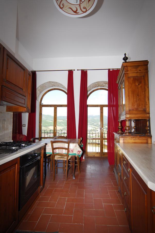 B&B Palazzo Sassatelli กาสเชีย ภายนอก รูปภาพ