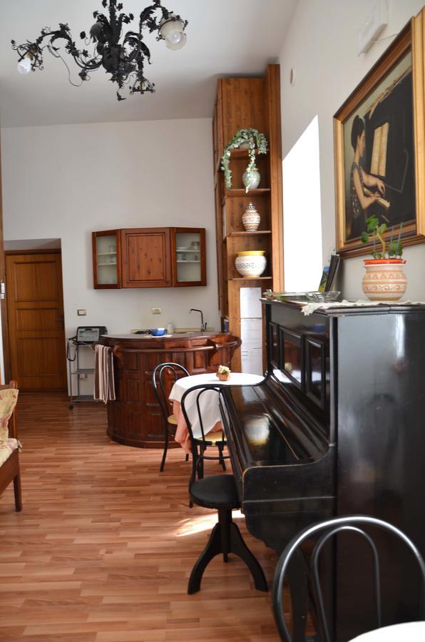 B&B Palazzo Sassatelli กาสเชีย ภายนอก รูปภาพ